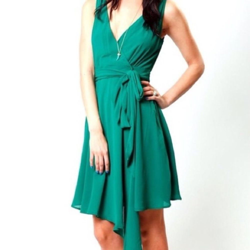 BB Dakota Emerald Green Asymmetrical Wrap Dress XS